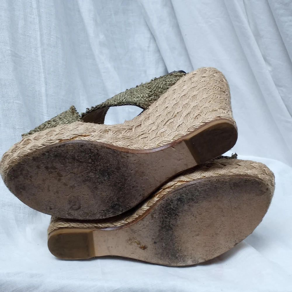 STUART WEITZMAN Olive Raffia Espadrilles - Picture 6 of 8